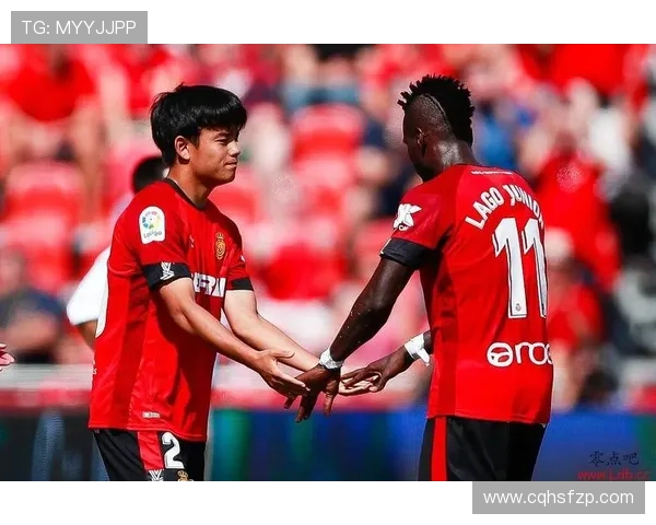 久保建英组最强球员：左脚梅西、右脚小贝、头球C罗、球商D席